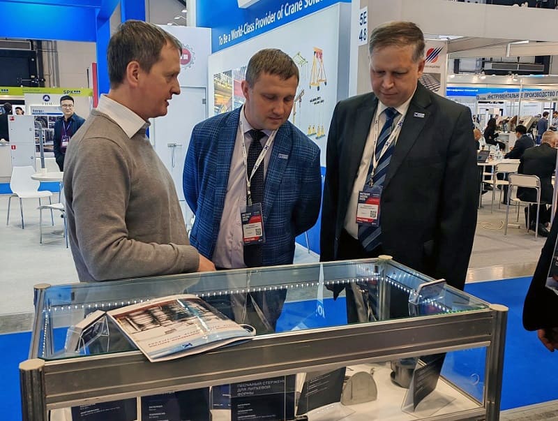 Встреча на стенде